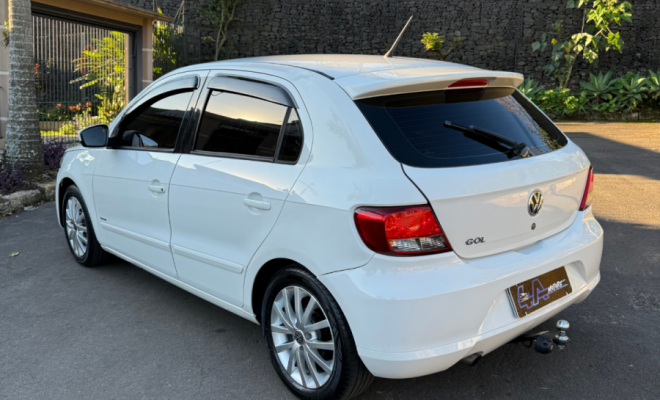 VW - VolksWagen Gol (novo) 1.6 Mi Total Flex 8V 4p 2013 Flex-9
