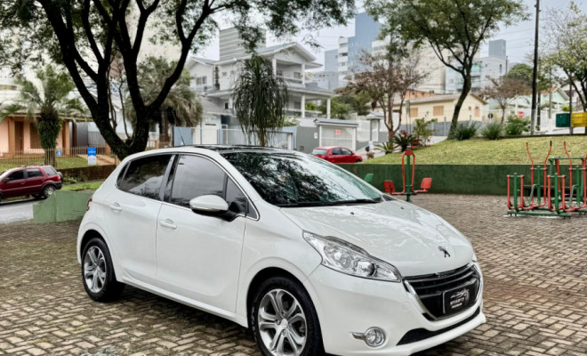 Peugeot 208 Griffe 1.6 Flex 16V 5p Aut. 2015 Flex