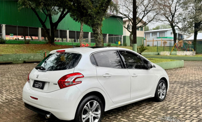 Peugeot 208 Griffe 1.6 Flex 16V 5p Aut. 2015 Flex-1