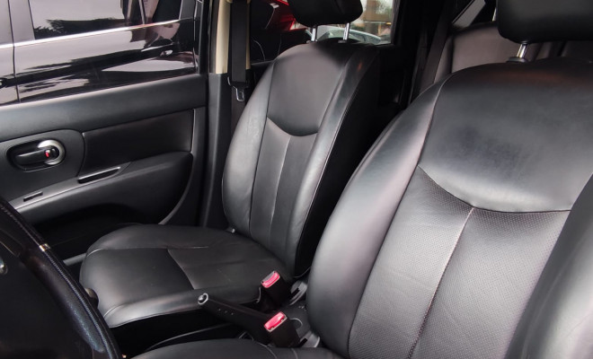Nissan LIVINA S 1.6 16V Flex Fuel Mec. 2012 Flex-5