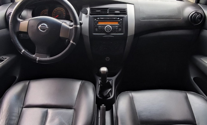 Nissan LIVINA S 1.6 16V Flex Fuel Mec. 2012 Flex-3