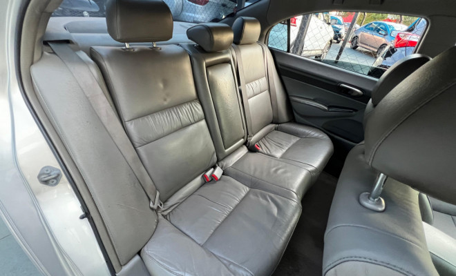 Honda Civic Sed. LXL/ LXL SE 1.8 Flex 16V Aut. 2011 Flex-9
