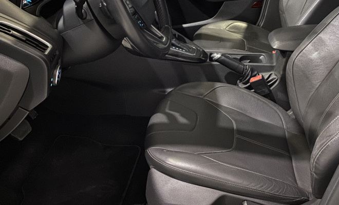 Ford Focus Fastback TIT./T.PLUS 2.0 Flex Aut. 2016 Flex-4