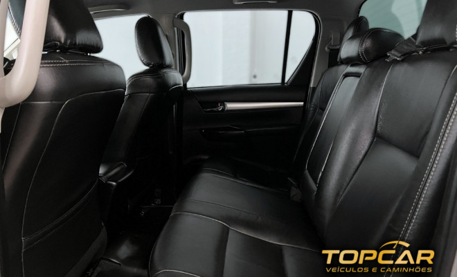 Toyota Hilux CD SR 4x4 2.8 TDI Diesel Aut. 2017 Diesel-6