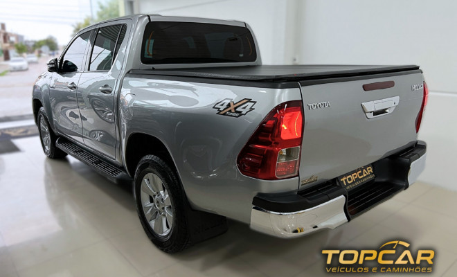 Toyota Hilux CD SR 4x4 2.8 TDI Diesel Aut. 2017 Diesel-4