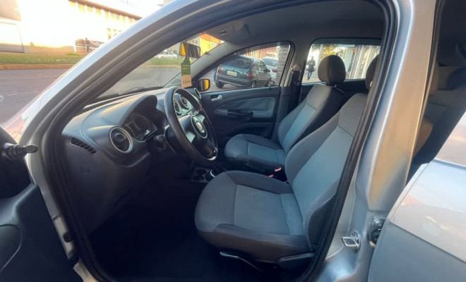 VW - VolksWagen Gol (novo) 1.0 Mi Total Flex 8V 4p 2012 Flex-7