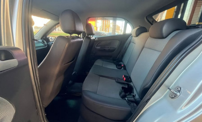 VW - VolksWagen Gol (novo) 1.0 Mi Total Flex 8V 4p 2012 Flex-8
