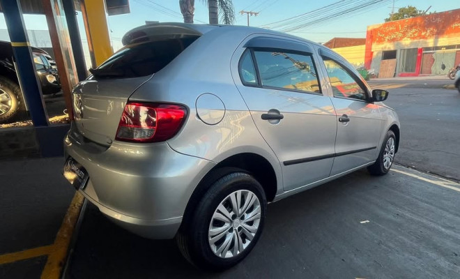 VW - VolksWagen Gol (novo) 1.0 Mi Total Flex 8V 4p 2012 Flex-3