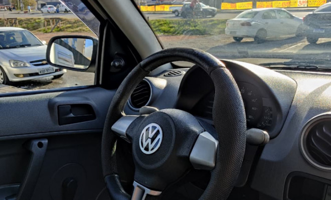 VW - VolksWagen Gol (novo) 1.0 Mi Total Flex 8V 2p 2013 Flex-4