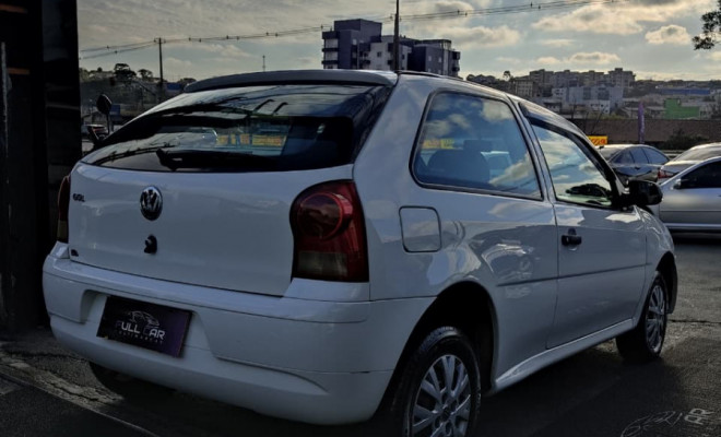 VW - VolksWagen Gol (novo) 1.0 Mi Total Flex 8V 2p 2013 Flex-2