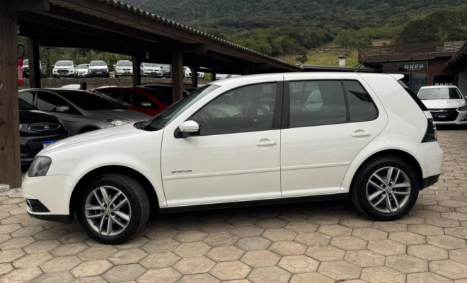 VW - VolksWagen Golf Sportline 1.6 Mi Total Flex 8V 4p 2013 Flex-1