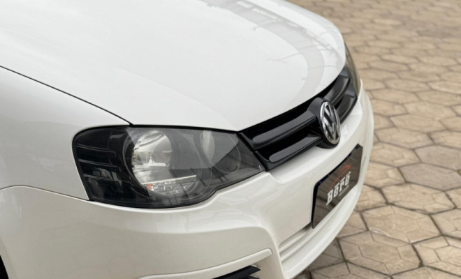 VW - VolksWagen Golf Sportline 1.6 Mi Total Flex 8V 4p 2013 Flex-7