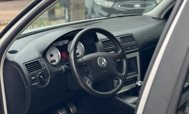 VW - VolksWagen Golf Sportline 1.6 Mi Total Flex 8V 4p 2013 Flex-2