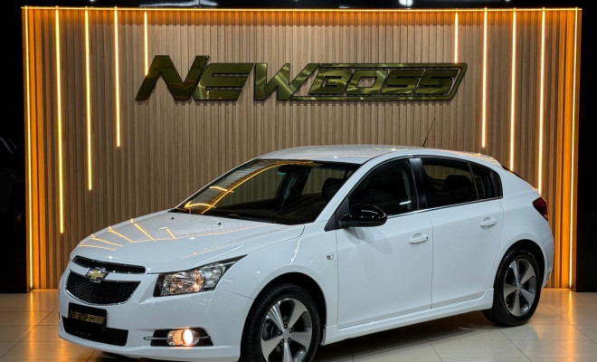 GM - Chevrolet CRUZE HB Sport LT 1.8 16V FlexP. 5p Aut 2013 Flex-1