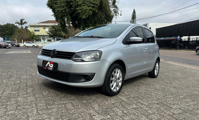 VW - VolksWagen Fox 1.0 Mi Total Flex 8V 5p 2013 Flex-1