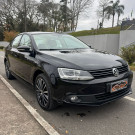 VW - VolksWagen JETTA Comfortline 2.0  8V 4p AUT. 2011 Flex-8