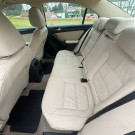 VW - VolksWagen JETTA Comfortline 2.0  8V 4p AUT. 2011 Flex-6