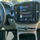 Volvo XC 40 T-5 MOMENTUM 2.0 252cv AWD 2019 Gasolina-10