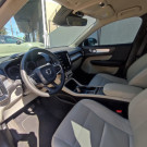 Volvo XC 40 T-5 MOMENTUM 2.0 252cv AWD 2019 Gasolina-8