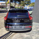 Volvo XC 40 T-5 MOMENTUM 2.0 252cv AWD 2019 Gasolina-2