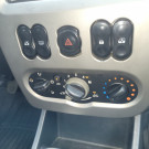 Renault SANDERO Authentique Hi-Flex 1.0 16V 5p 2011 Flex-9