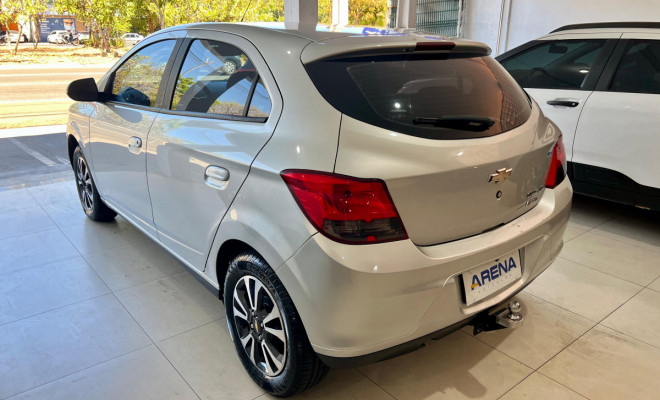 GM - Chevrolet ONIX HATCH LTZ 1.4 8V FlexPower 5p Aut. 2015 Flex-4