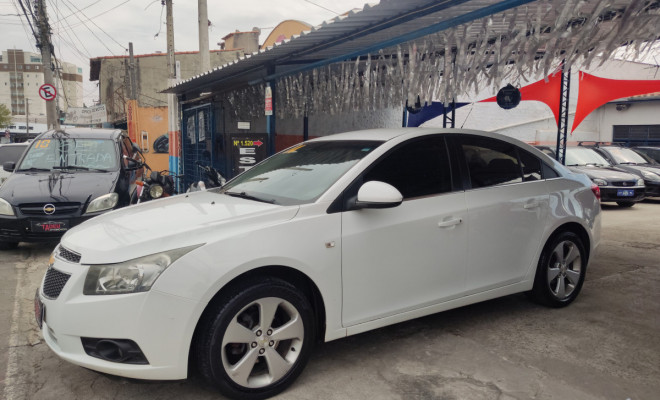 GM - Chevrolet CRUZE LT 1.8 16V FlexPower 4p Aut. 2014 Flex-4