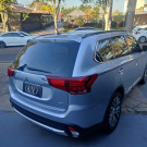 Mitsubishi OUTLANDER 3.0/ GT 3.0 V6 Aut. 2016 Gasolina-3