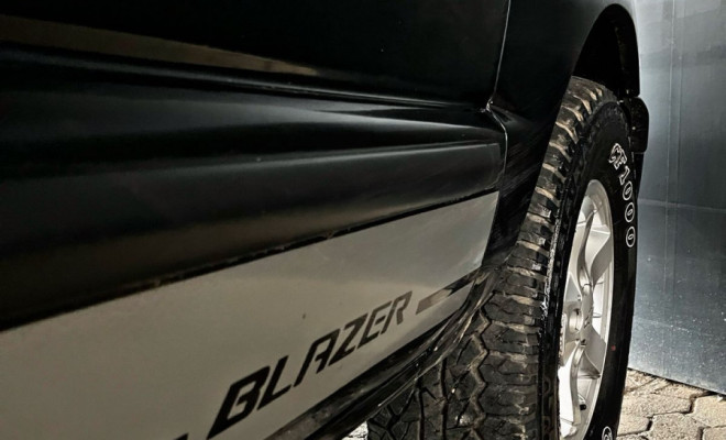 GM - Chevrolet S10 Blazer Advant. 2.4/2.4 MPFI F.Power 2008 Gasolina-4