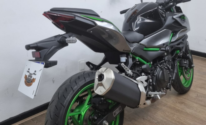 KAWASAKI Z 500 SE 2025 Gasolina-9