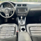 VW - VolksWagen JETTA Comfortline 2.0 T.Flex 8V 4p Tipt. 2012 Flex-6