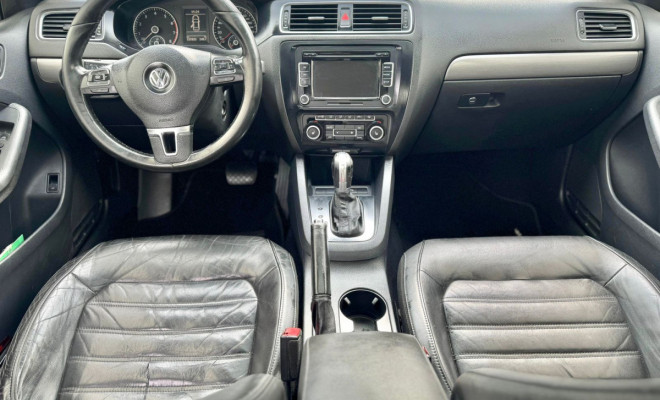 VW - VolksWagen JETTA Comfortline 2.0 T.Flex 8V 4p Tipt. 2012 Flex-6
