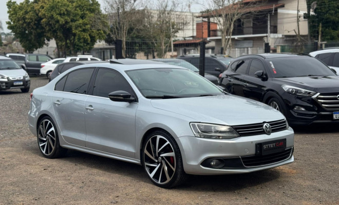 VW - VolksWagen JETTA Comfortline 2.0 T.Flex 8V 4p Tipt. 2012 Flex-0