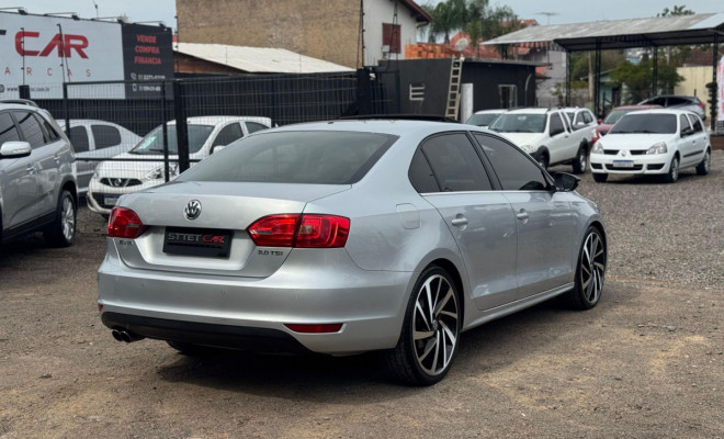 VW - VolksWagen JETTA Comfortline 2.0 T.Flex 8V 4p Tipt. 2012 Flex-1