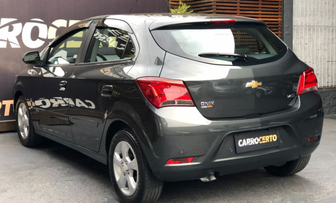 GM - Chevrolet ONIX HATCH LT 1.4  Aut. 2019 Flex  Conforto e Economia-3