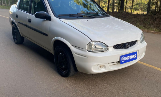GM - Chevrolet Corsa Sed Classic Super 1.6 MPFI VHC 8V 2004 Flex