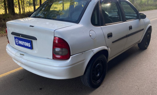 GM - Chevrolet Corsa Sed Classic Super 1.6 MPFI VHC 8V 2004 Flex-6