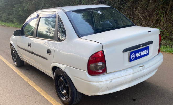 GM - Chevrolet Corsa Sed Classic Super 1.6 MPFI VHC 8V 2004 Flex-5