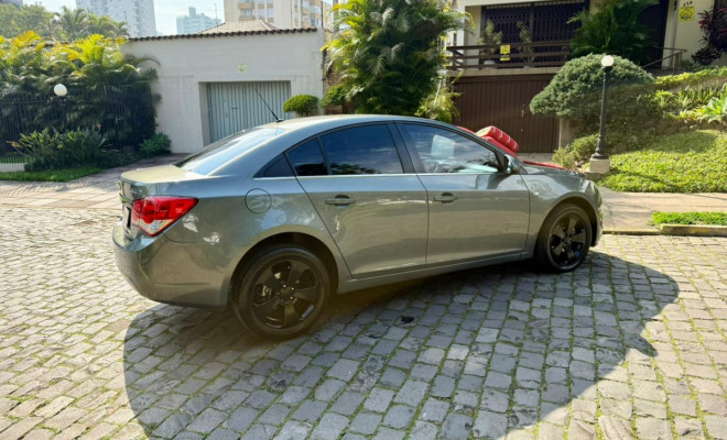 GM - Chevrolet CRUZE LT 1.8 16V FlexPower 4p Aut. 2013 Flex-18