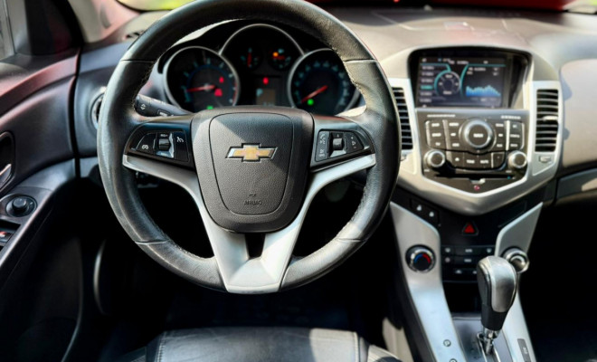 GM - Chevrolet CRUZE LT 1.8 16V FlexPower 4p Aut. 2013 Flex-11