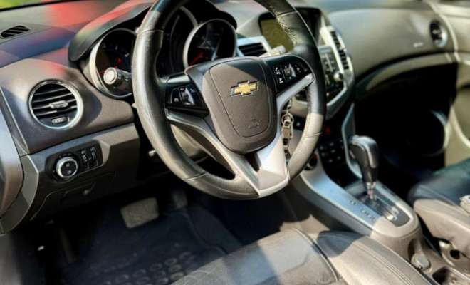 GM - Chevrolet CRUZE LT 1.8 16V FlexPower 4p Aut. 2013 Flex-7