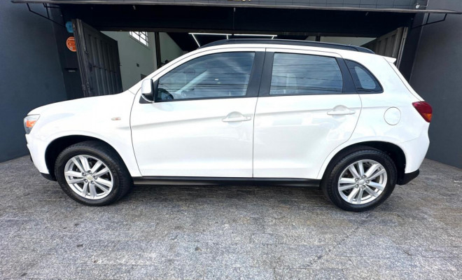 Mitsubishi ASX 2.0 16V 160cv Aut. 2013 Gasolina-9