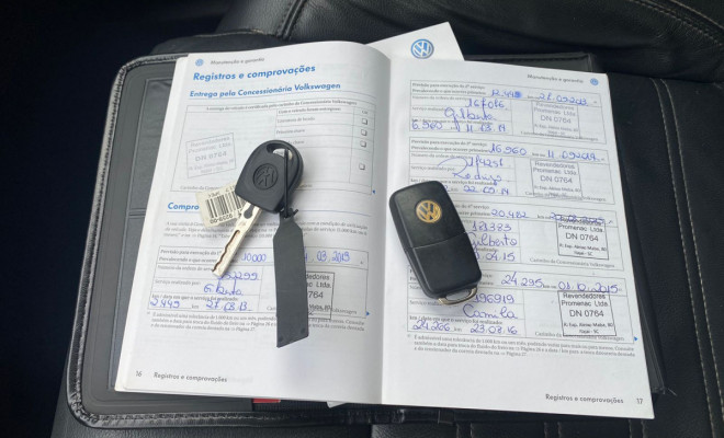 VW - VolksWagen Golf Sportline 1.6 Mi Total Flex 8V 4p 2013 Flex-15