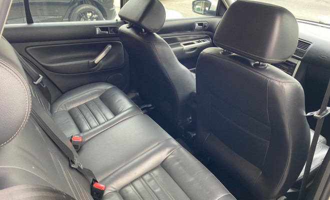 VW - VolksWagen Golf Sportline 1.6 Mi Total Flex 8V 4p 2013 Flex-12