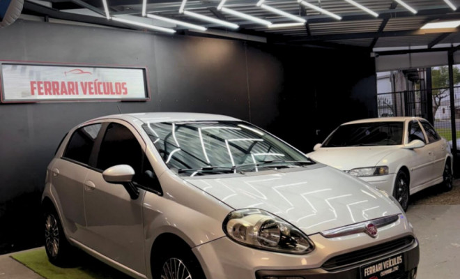 Fiat Punto ESSENCE Dualogic 1.6 Flex 16V 5p 2014 Flex