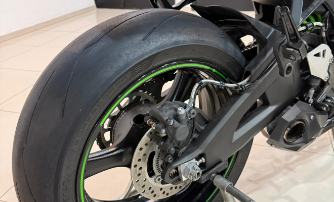 KAWASAKI NINJA ZX-10/ ZX-10R 1000cc/30TH Aniv. 2018 Gasolina-3