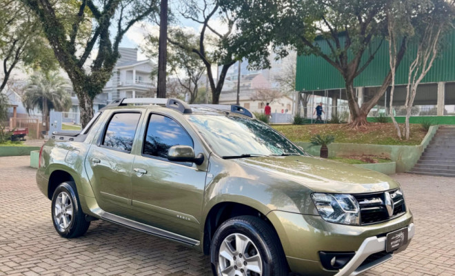 Renault DUSTER OROCH Dyna. 2.0 Flex 16V Mec. 2016 Flex