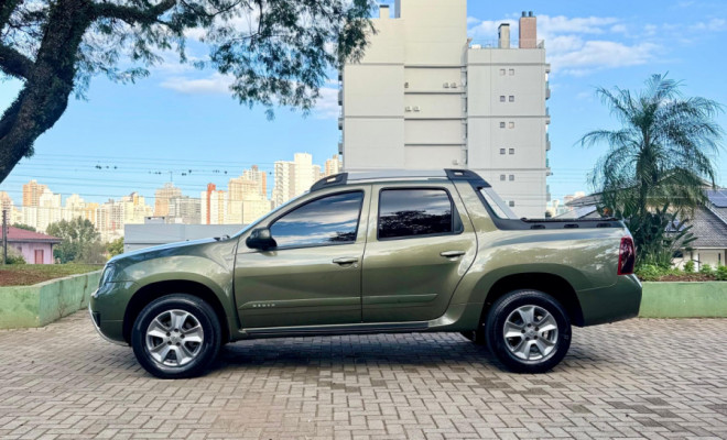 Renault DUSTER OROCH Dyna. 2.0 Flex 16V Mec. 2016 Flex-10