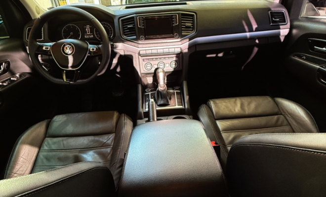 VW - VolksWagen AMAROK Hig. Extreme CD 2.0 4x4 Dies. Aut 2017 Gasolina-5