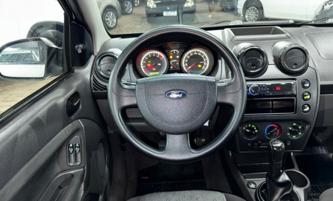 Ford Fiesta Sedan SE 1.6 16V Flex 4p 2011 Flex-7